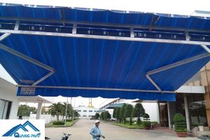 Báo giá thi công làm mái hiên di động